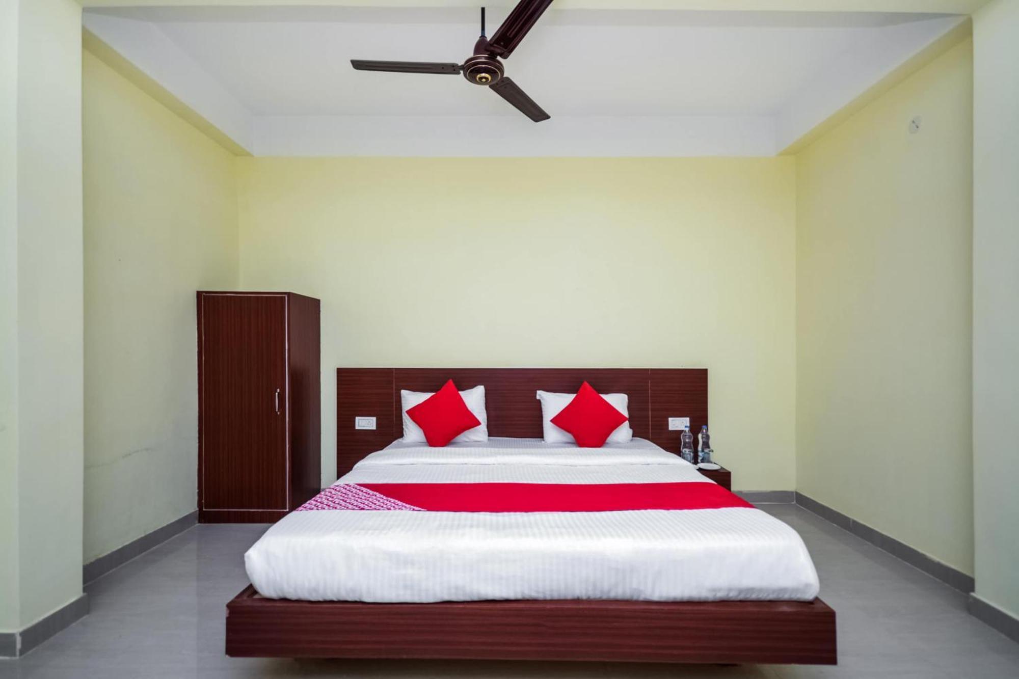 Dispur Hotel O Bimal Residency מראה חיצוני תמונה