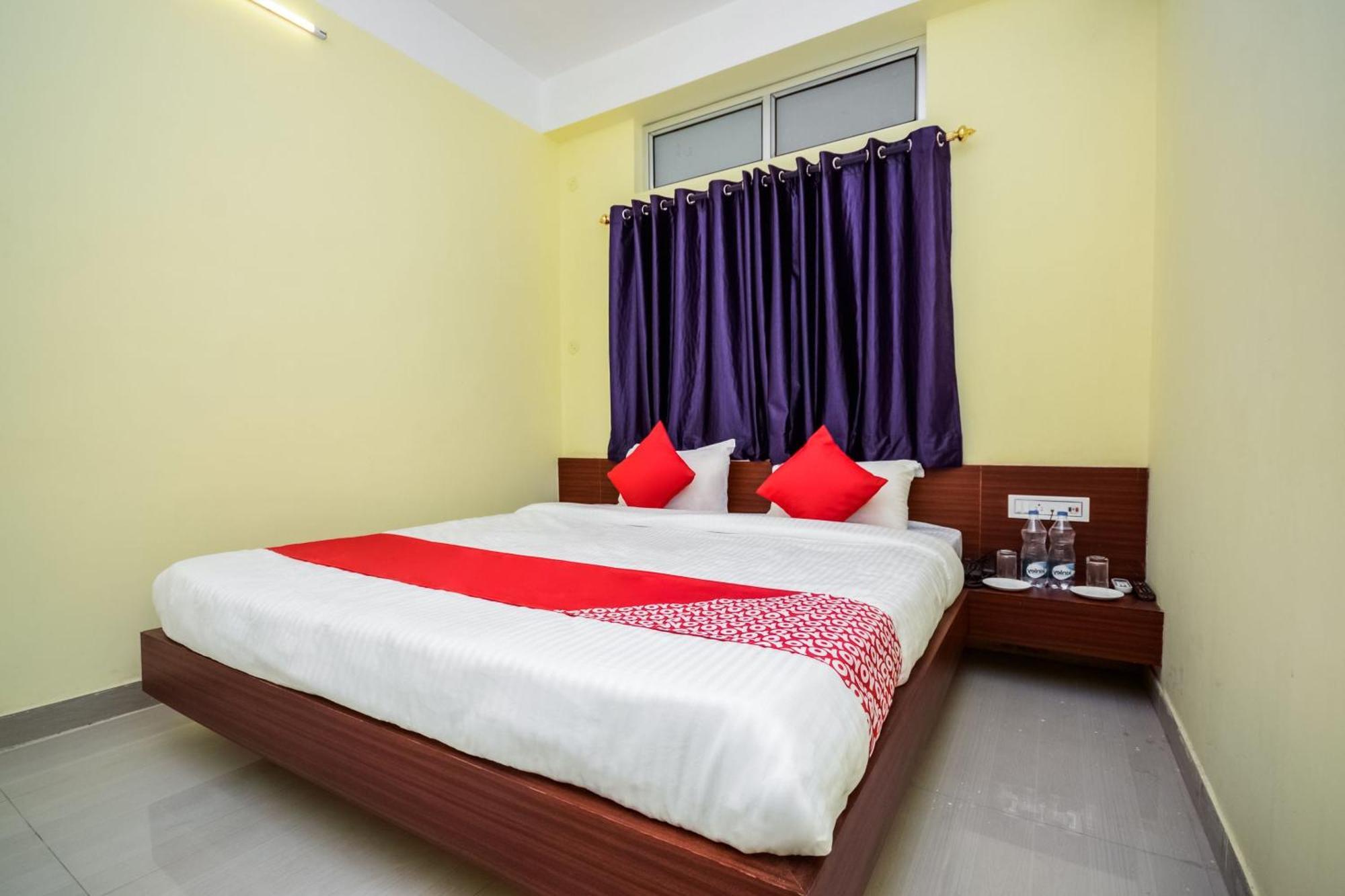 Dispur Hotel O Bimal Residency מראה חיצוני תמונה