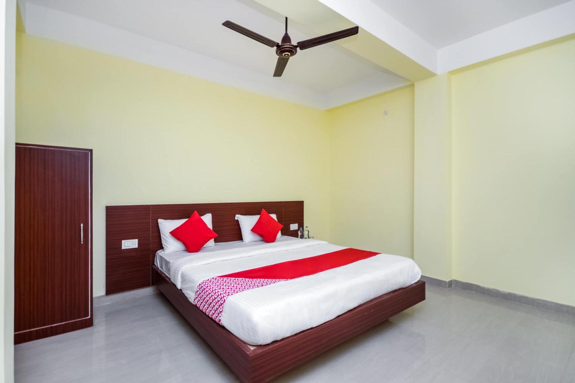 Dispur Hotel O Bimal Residency מראה חיצוני תמונה